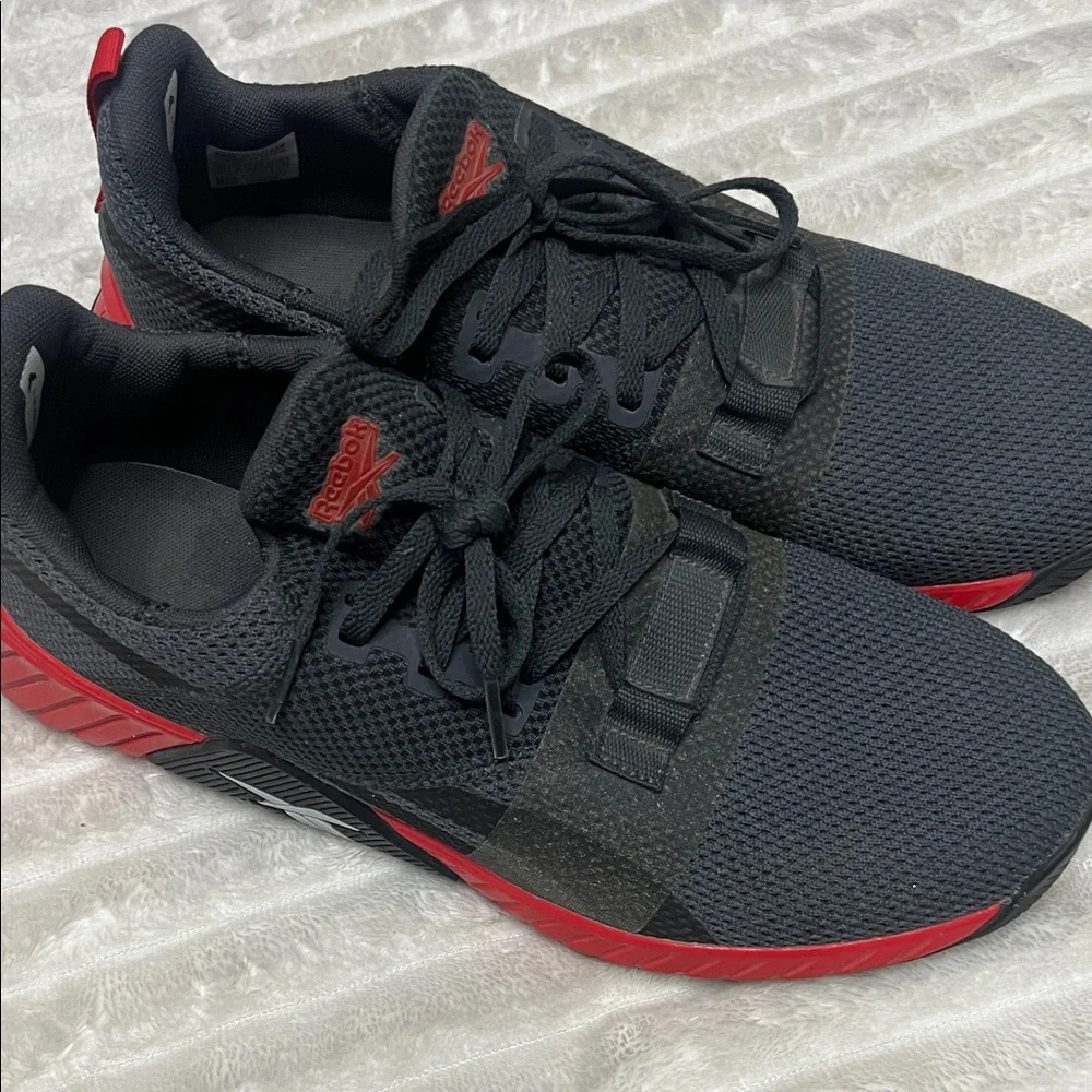 Reebok Men's Black and Red Athletic Sneakers